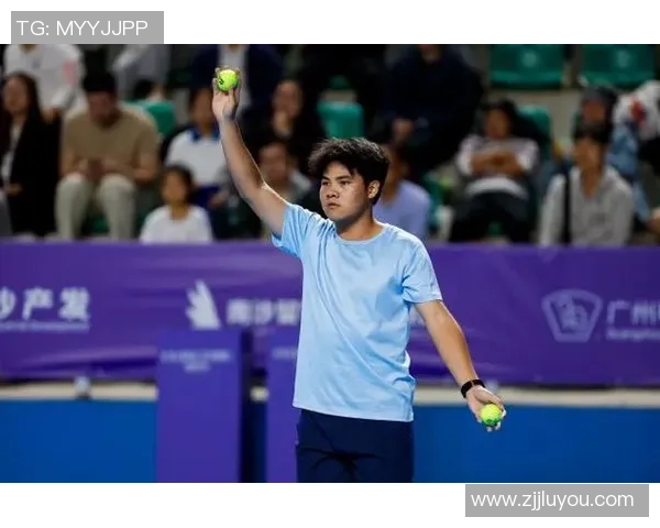 重庆网球队在洲际杯中的灵活性表现引发热议展现出卓越的竞技水平与团队协作 重庆网球队在洲际杯中的灵活性表现引发热议展现出卓越的竞技水平与团队协作